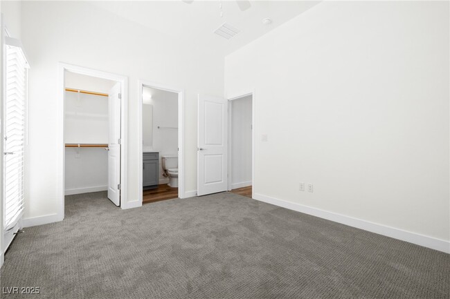 Building Photo - 11480 Roaring Peak Dr Rental