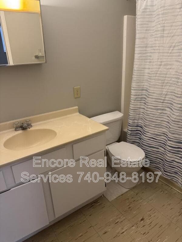 Photo - 157 S High St