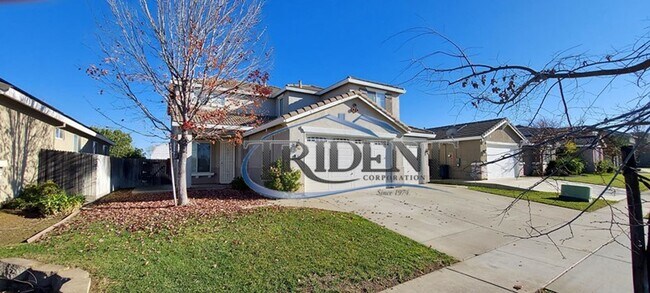 Photo - Beautiful 5 bedroom, 3 bath house