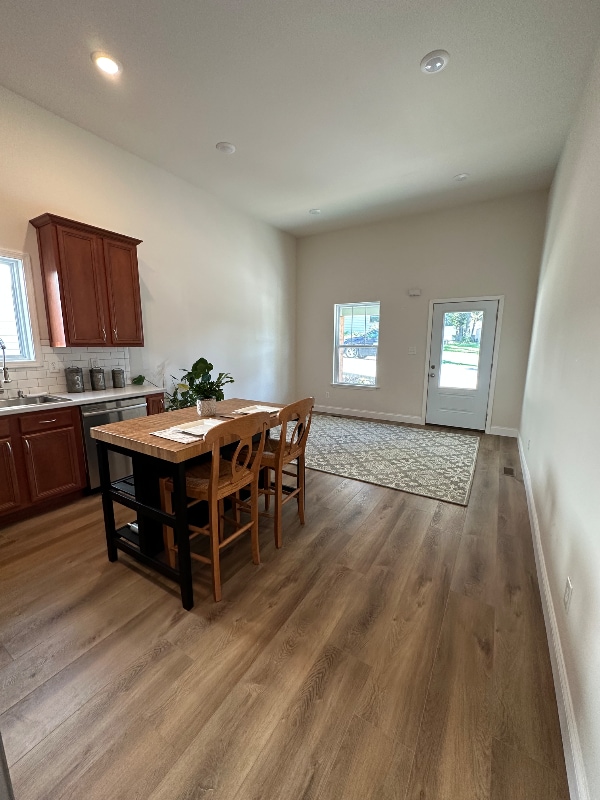 10 Ryan St