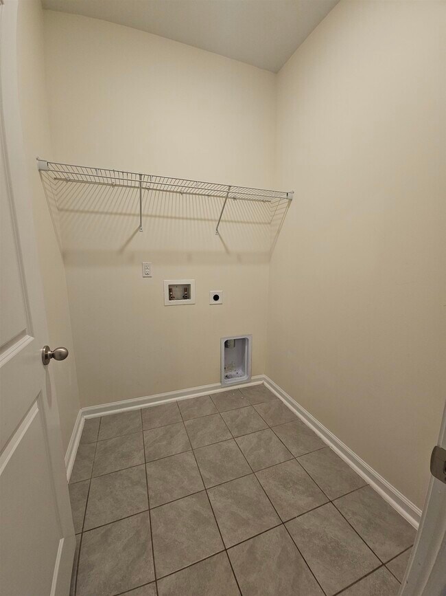 Photo - 304 Forestbrook Cove Cir