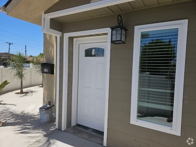 Building Photo - Brand New 2 Bedroom 1.5 Bath Home