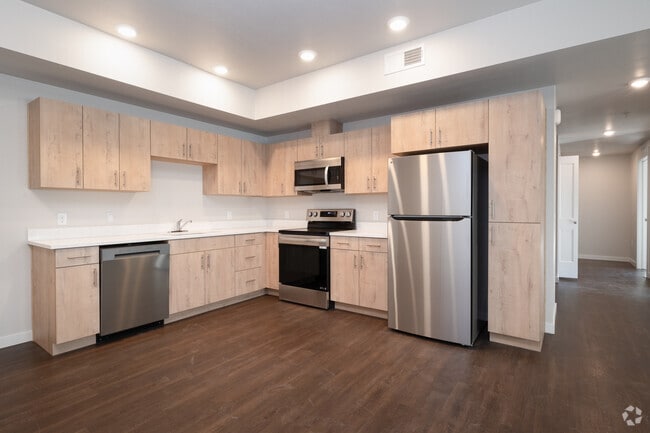 3BR, 2BA - 1,175SF - Kitchen