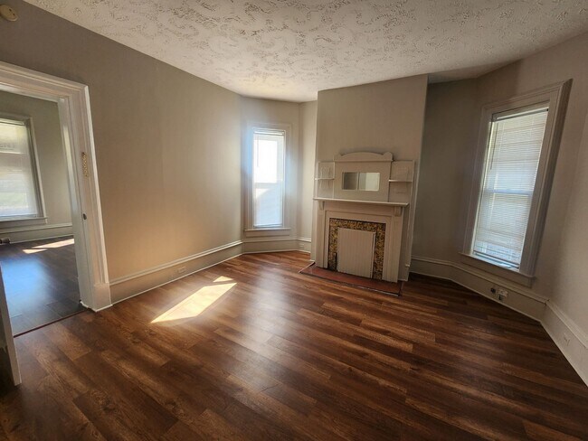 1842 Bolling Ave Unit 1