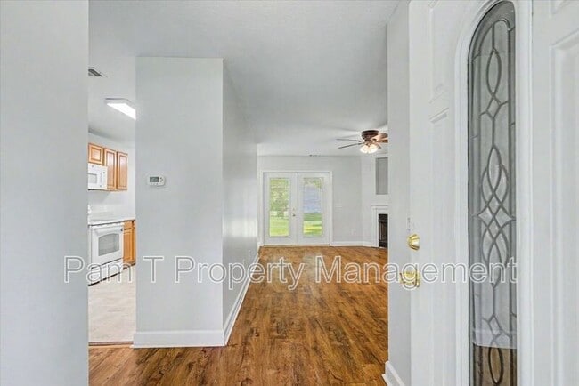 Photo - 2305 Spivey Ave
