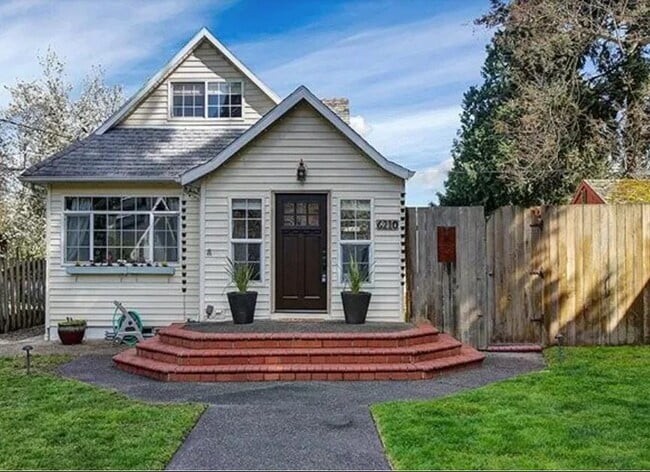 Photo - 6210 NE 32nd Pl