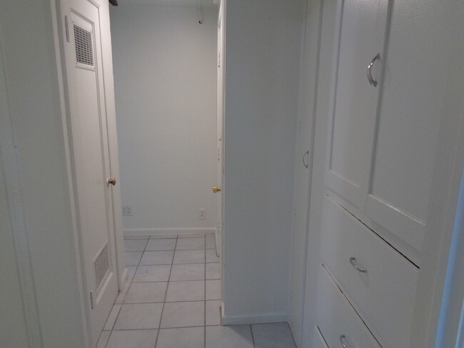 Photo - 1029 S 400 E