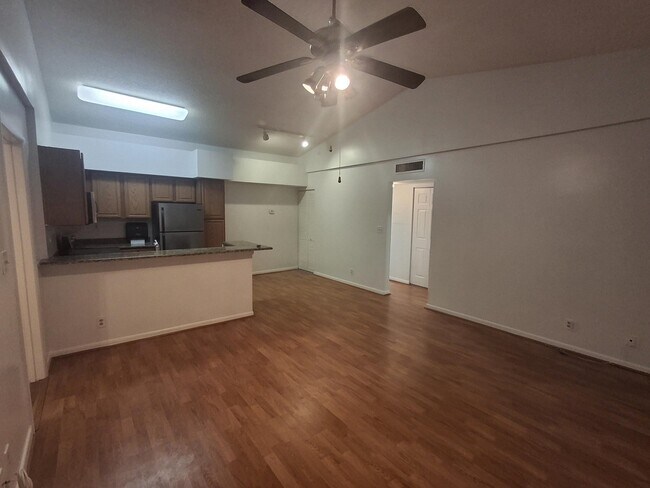 Photo - 721 Lyons Rd Unit 15-205