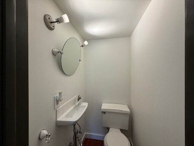Photo - Charming One Floor Living Downtown!