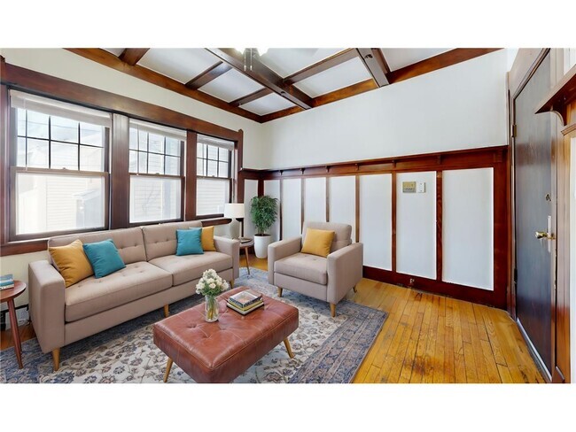 Building Photo - 604 Holly Ave Unit 204 Rental