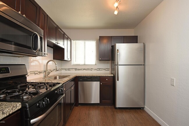 Photo - 502 E Mariposa St Unit 106