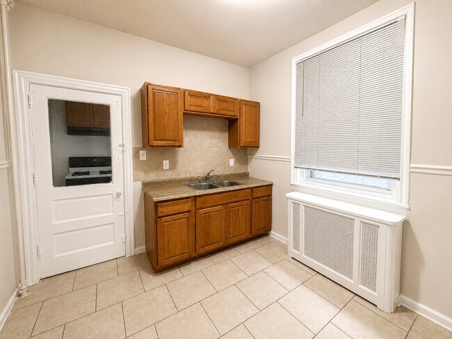 Photo - 2309 W Firth St