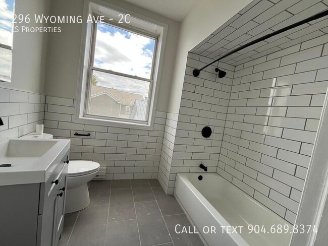Photo - 296 Wyoming Ave Unit 2C