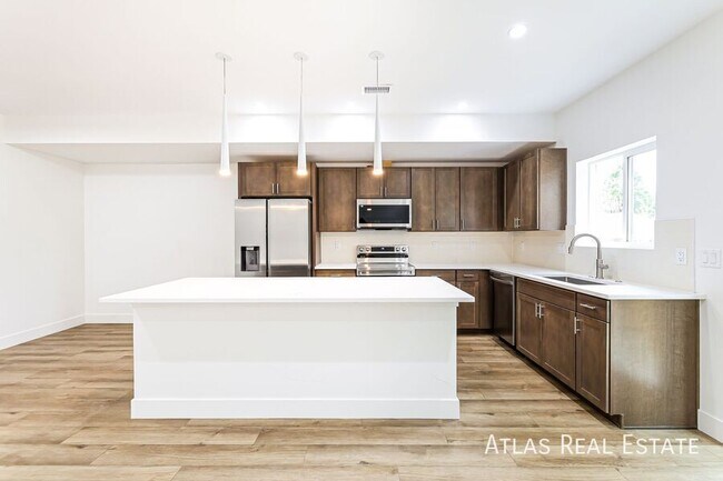 Photo - 2742 W 2nd Ave