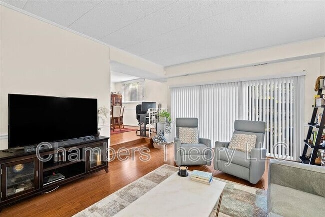 Photo - 5121 Maris Ave Unit #100