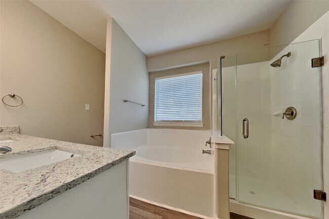 Photo - 2200 Jefferson Crossing Dr