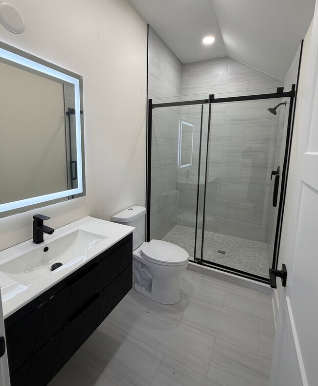 Photo - 915 S Spencer Rd