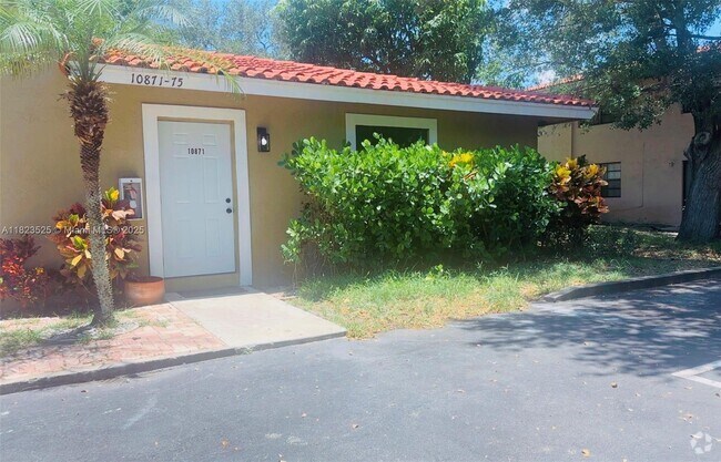 Building Photo - 10871 NW 45th St Unit . Rental