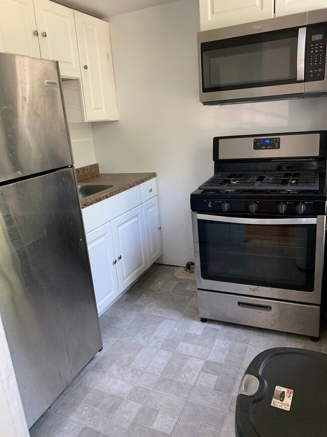 Photo - 366 E 28th St Unit 2A