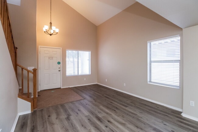 Photo - 10641 W Piccadilly Rd