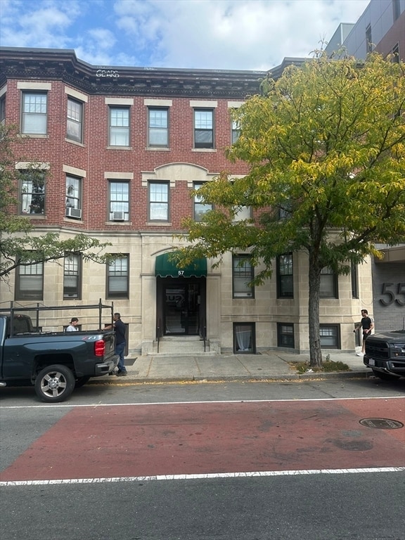 Building Photo - 57 Brighton Ave Unit B Rental