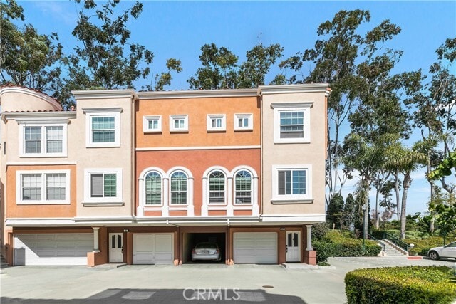 Photo - 10 Crivelli Aisle Townhome