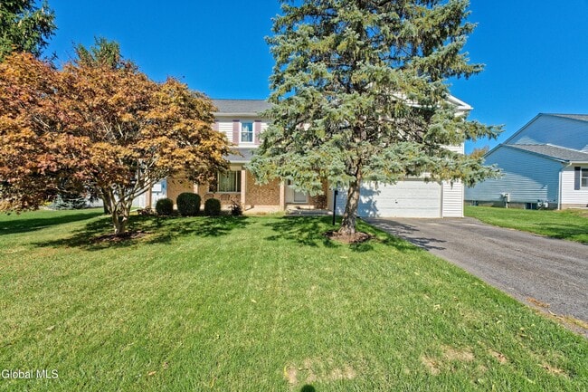 Photo - 5 Shamrock Cir