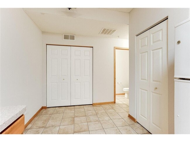 Photo - 5040 Holly Ln N