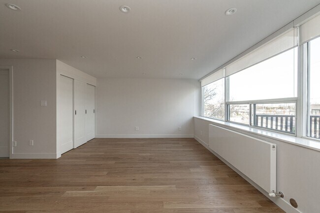 Photo - 150 The Donway W Unit 308