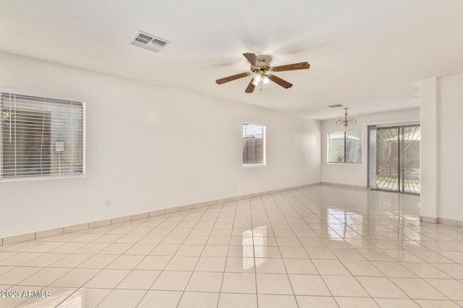 Photo - 1525 W Burgess Ln