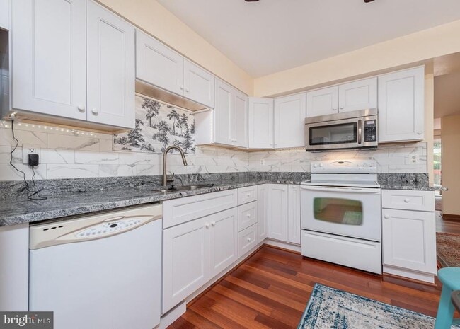 Photo - 10544 Eastwind Way