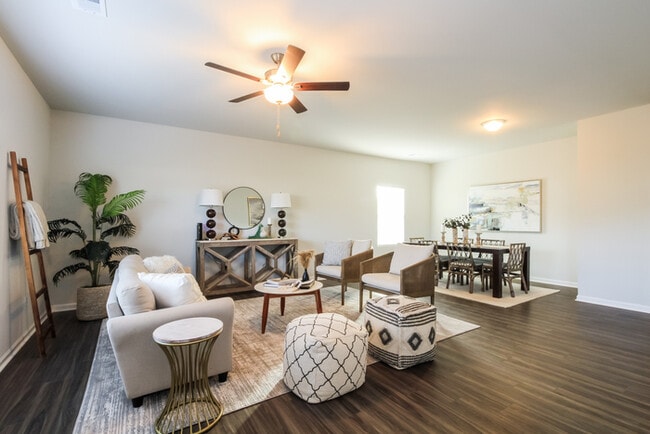 Photo - 324 Augustine Dr