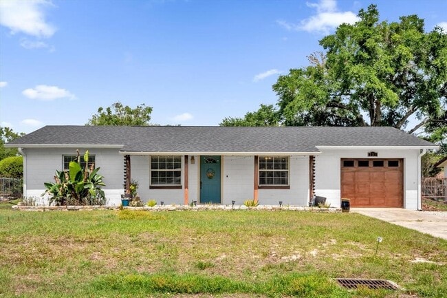 Building Photo - 739 Seminole Ave