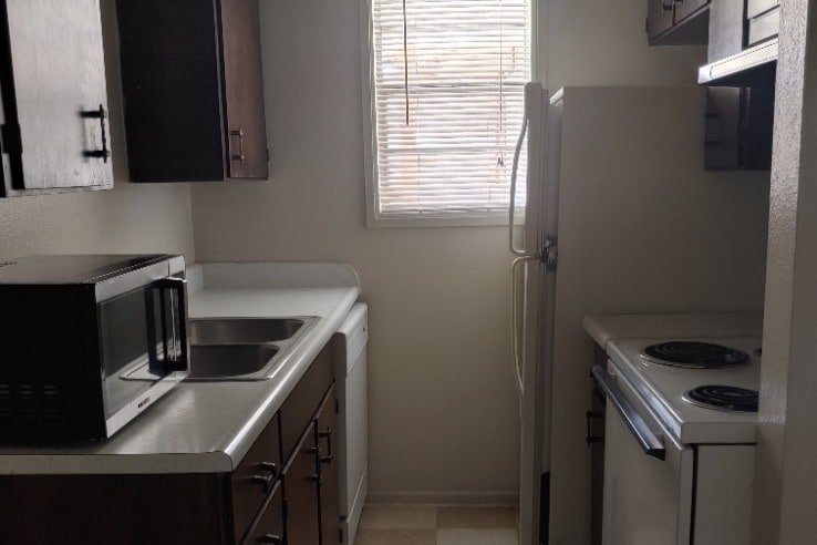 550 Square Feet