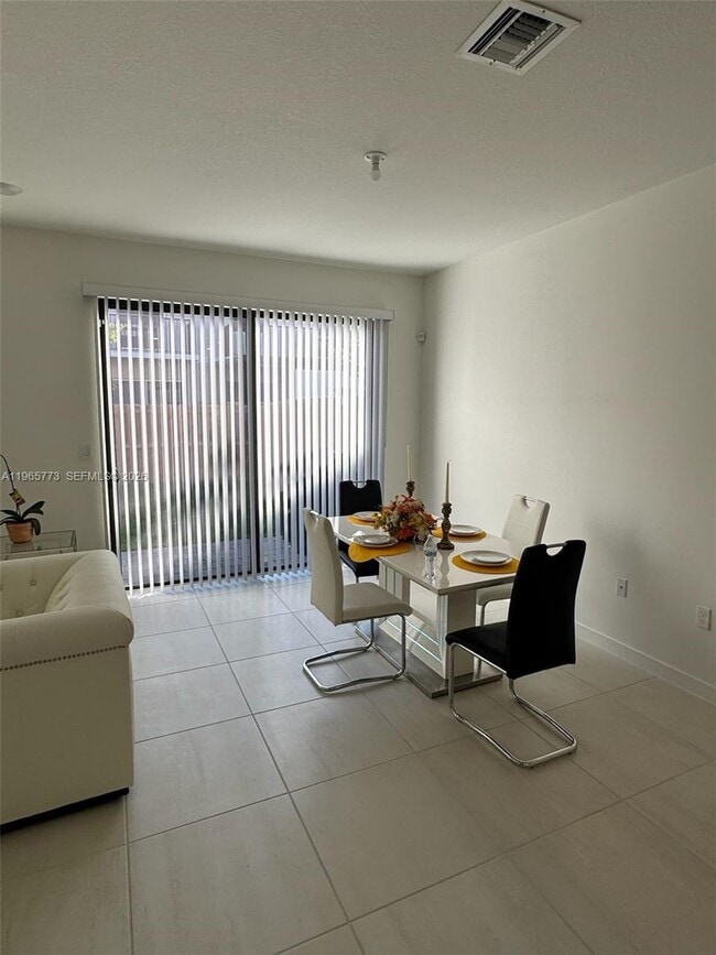 Photo - 141 Northeast 13th Terrace Unit 141