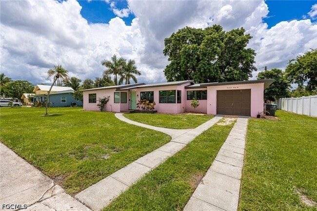 Photo - 1442 Olmeda Way