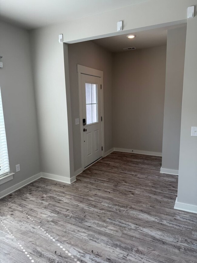 Photo - 2021 Hardwick Ln
