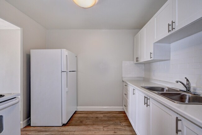 Photo - Dawson Road Apartments