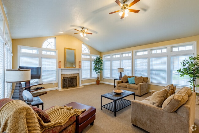 Casa club - Freedom Crossing Apartments