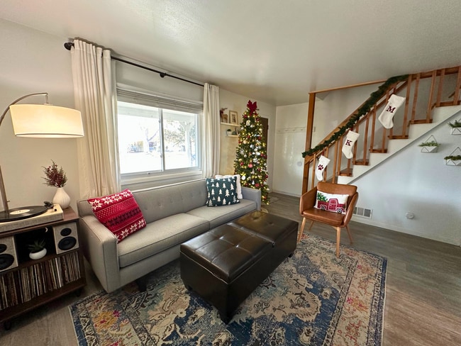 Photo - 2620 S Julian St