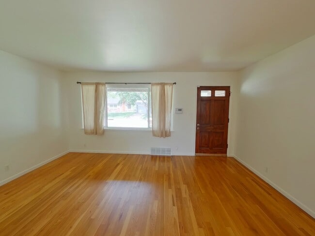 Photo - 1057 N Lightner