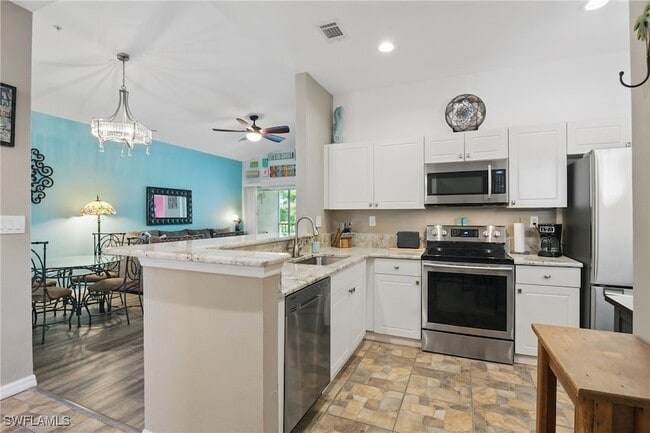 Building Photo - 15430 Bellamar Cir Unit 3023 Rental