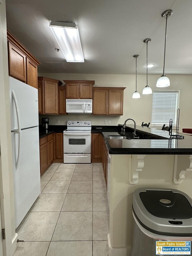Photo - 200 W Mesquite St Unit 3