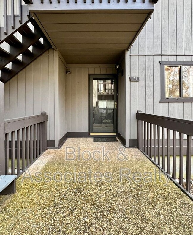 Photo - 131 Cedar Cove Ln