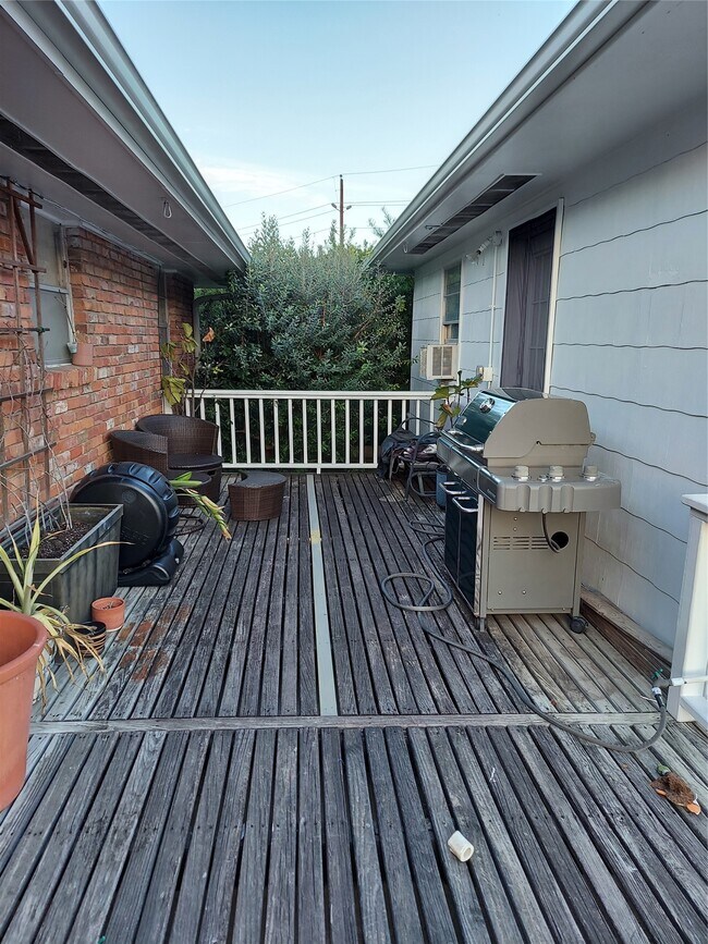 Photo - 2821 Eastgrove Ln Unit A