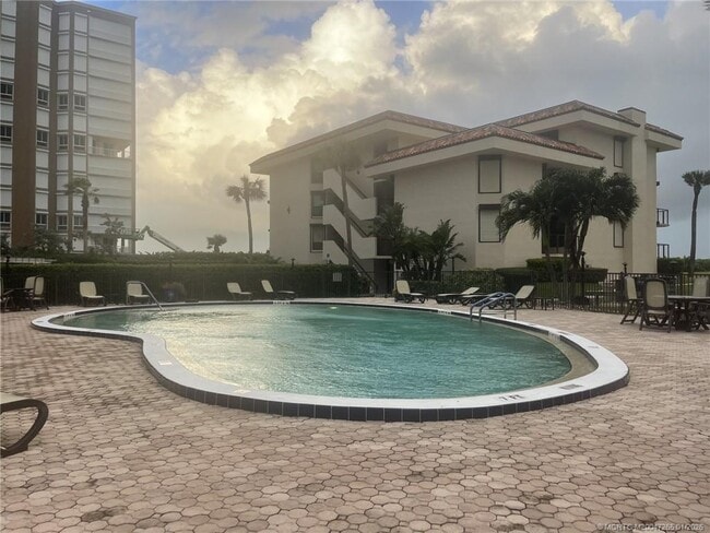 Photo - 325 Jimmy Buffett Mem Hwy Unit 325