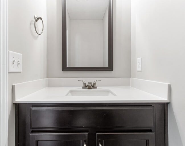 Photo - 202 Burch Rd