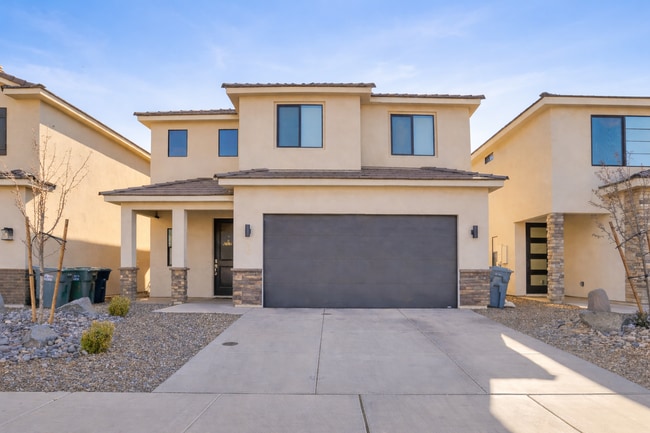 Photo - 4-Bed Stand Alone Home! 6+ Month Lease