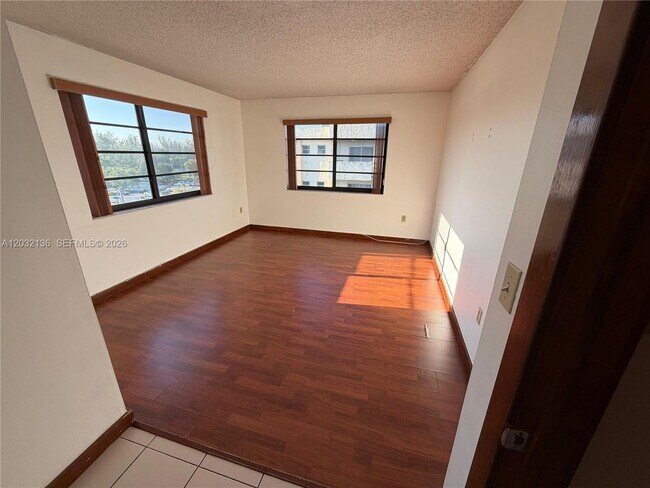 Building Photo - 605 NW 72nd Ave Unit 509