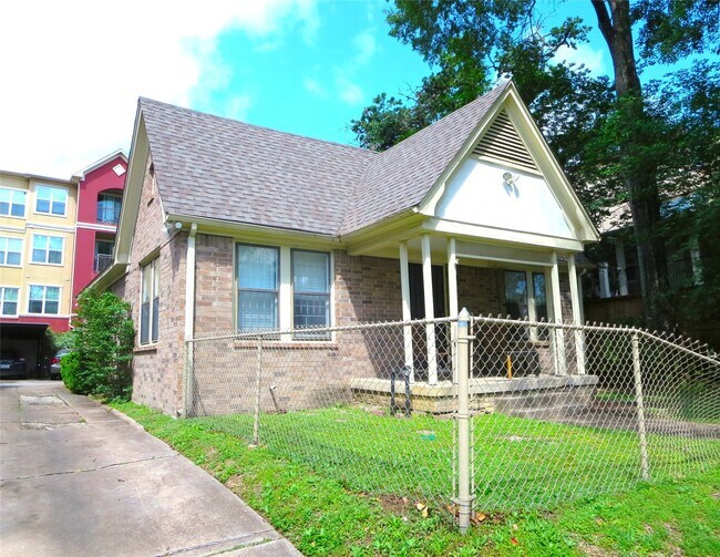 Building Photo - 804 Stanford St Unit A Rental